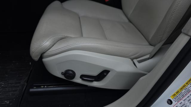 used 2020 Volvo XC60 car, priced at $18,520
