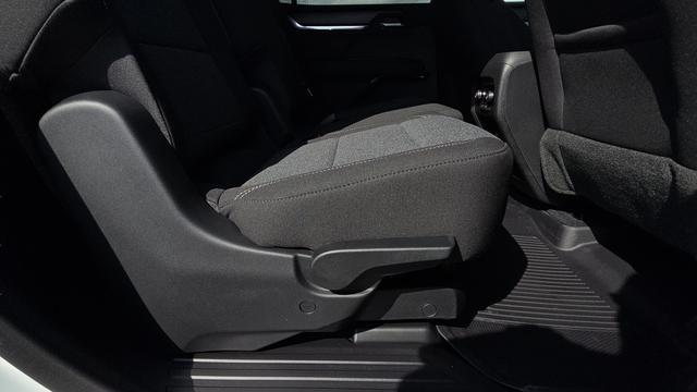 new 2026 GMC Acadia car, priced at $49,180