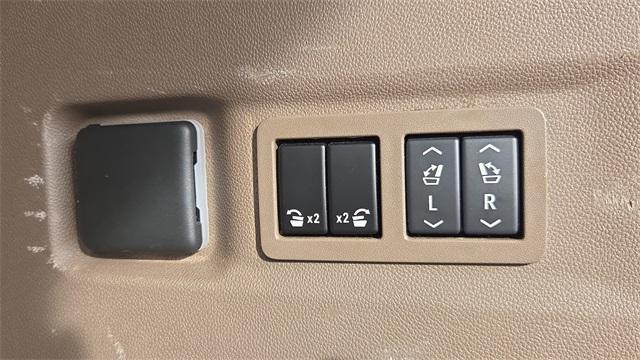 used 2024 GMC Yukon XL car, priced at $62,995