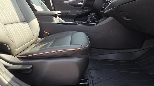 new 2026 Buick Envista car, priced at $33,235
