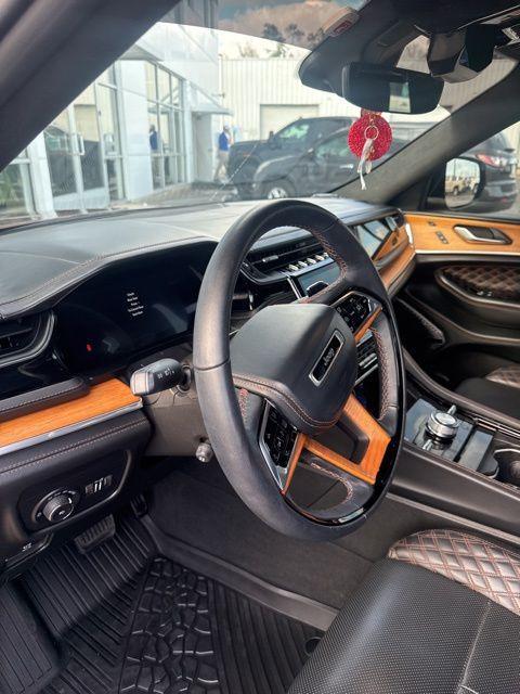 used 2023 Jeep Grand Cherokee car, priced at $40,495