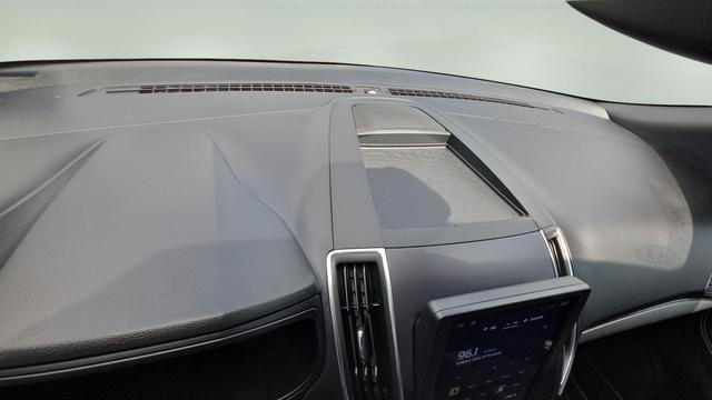used 2023 Ford Edge car, priced at $30,452