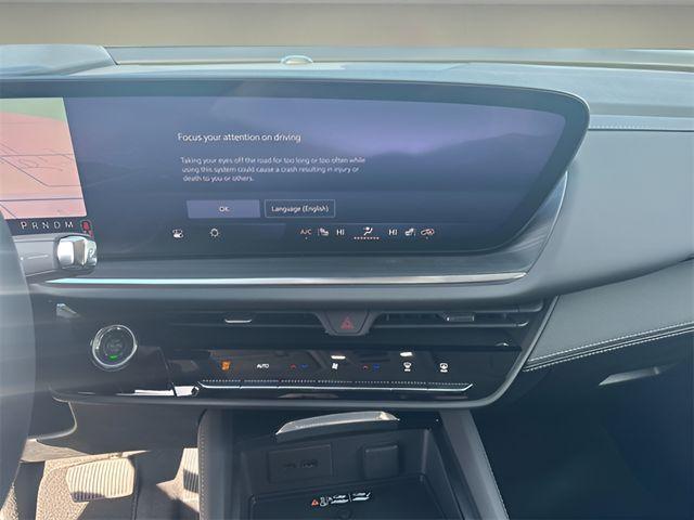 new 2025 Buick Envision car, priced at $36,235