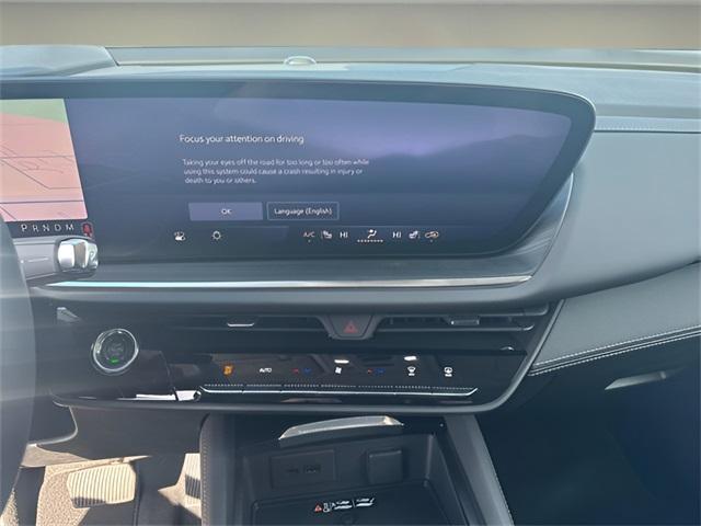 new 2025 Buick Envision car, priced at $39,072