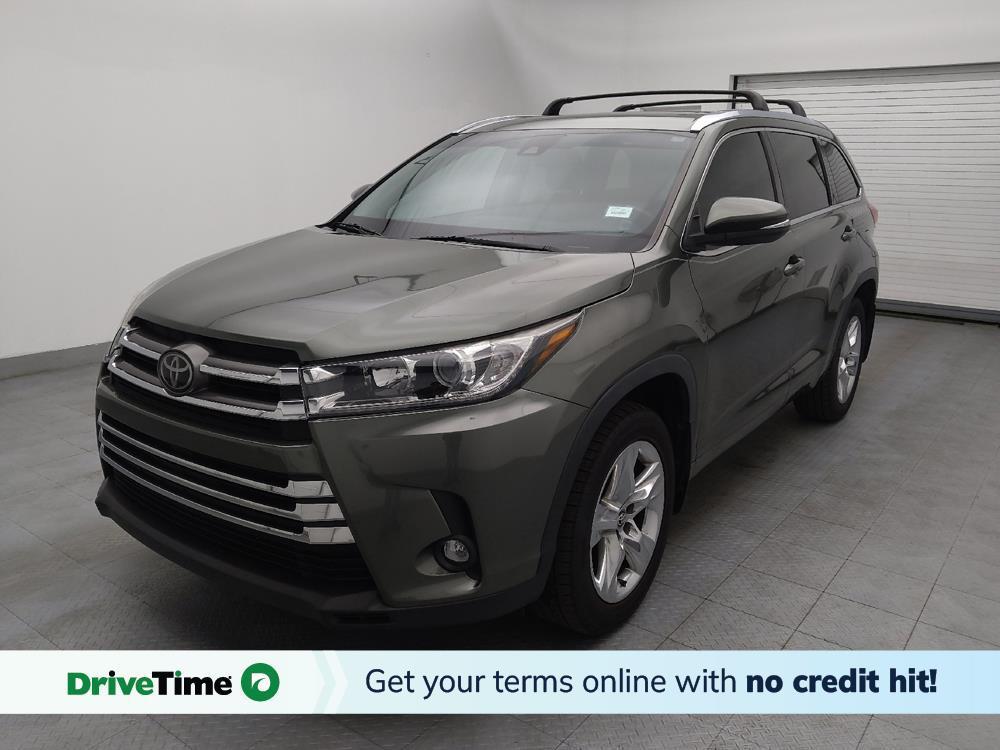 used 2019 Toyota Highlander car, priced at $22,195