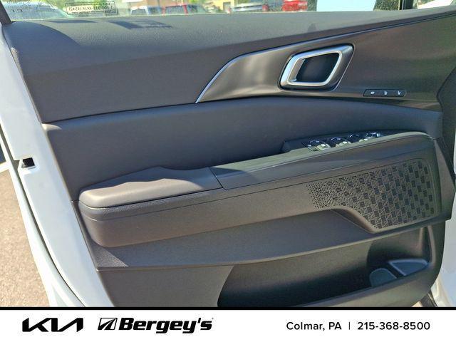 new 2026 Kia Carnival Hybrid car, priced at $50,052