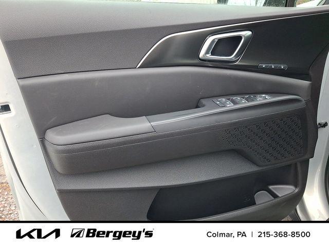 new 2026 Kia Carnival Hybrid car, priced at $50,397