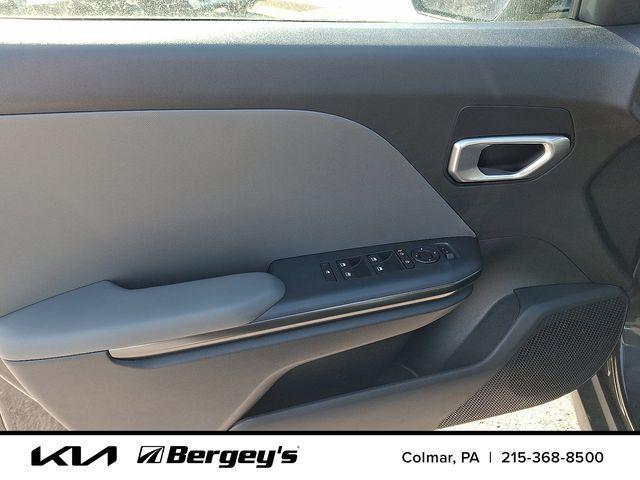 new 2025 Kia K4 car, priced at $22,902