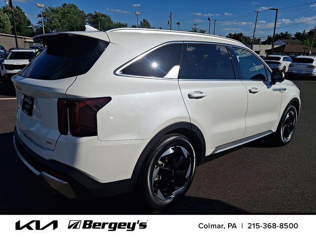 used 2025 Kia Sorento Hybrid car, priced at $38,380