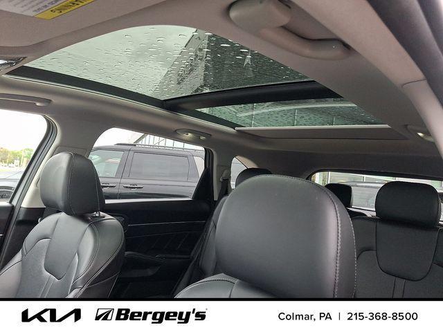 used 2023 Kia Sorento car, priced at $31,890
