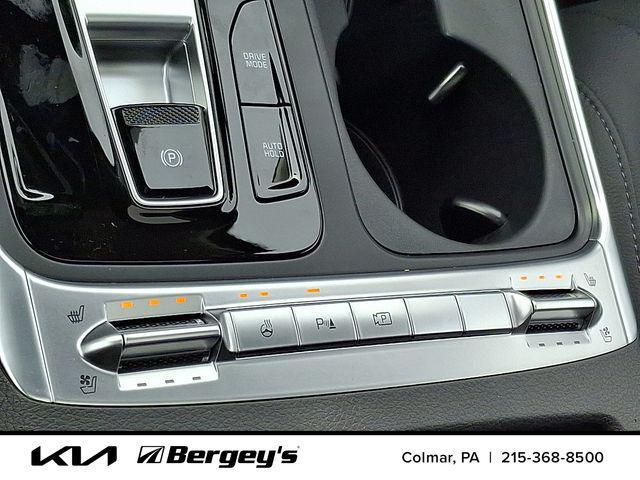 new 2026 Kia Carnival Hybrid car, priced at $53,710