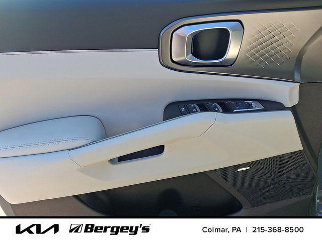 new 2026 Kia Sorento Hybrid car, priced at $43,663