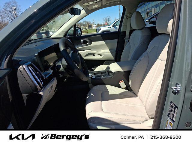 new 2026 Kia Sorento Hybrid car, priced at $43,663