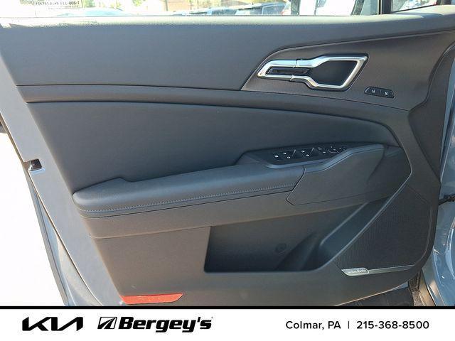 new 2026 Kia Sportage Hybrid car, priced at $40,910