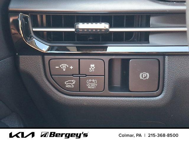 new 2026 Kia Sportage Hybrid car, priced at $40,910