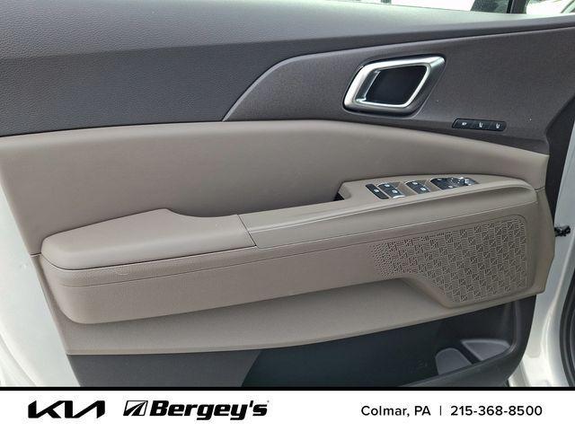 new 2026 Kia Carnival car, priced at $42,685