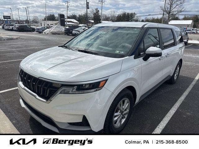 used 2024 Kia Carnival car