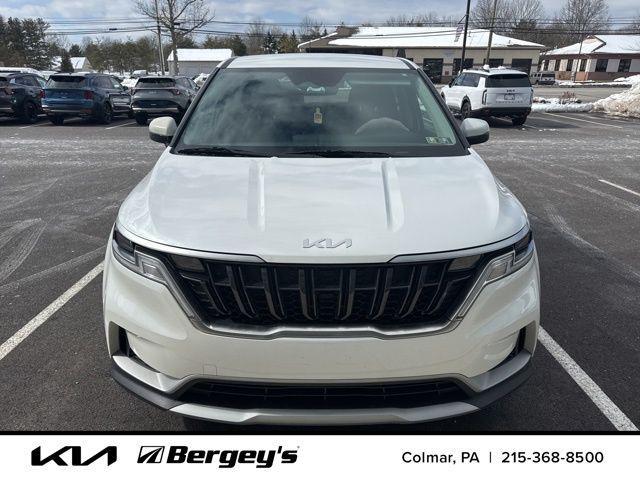 used 2024 Kia Carnival car