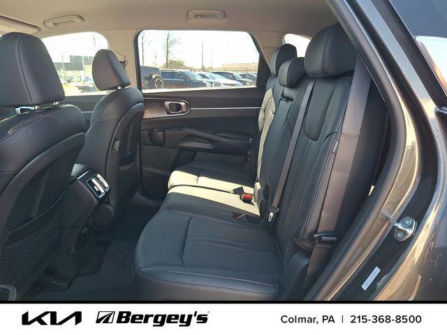 new 2026 Kia Sorento Hybrid car, priced at $41,430