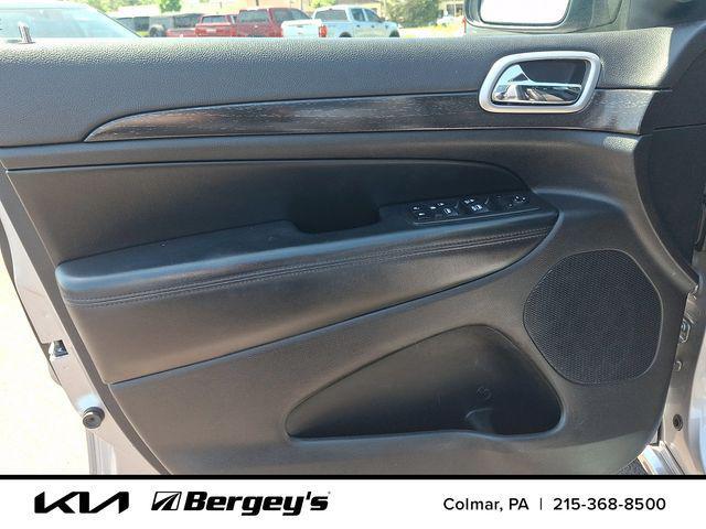 used 2017 Jeep Grand Cherokee car, priced at $11,890