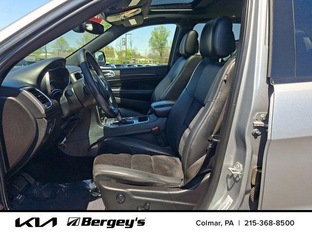 used 2017 Jeep Grand Cherokee car, priced at $11,890