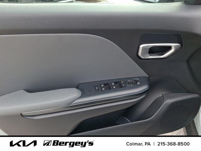 new 2025 Kia K4 car, priced at $24,096