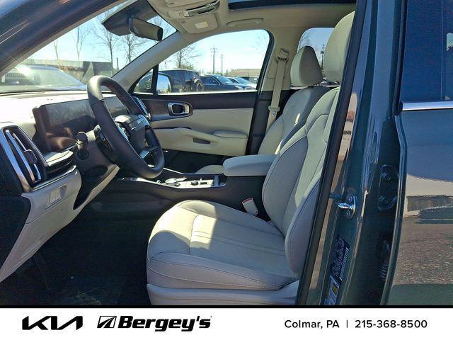 new 2026 Kia Sorento Hybrid car, priced at $43,663