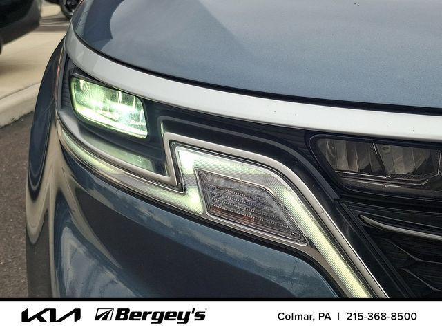 used 2024 Kia Carnival car, priced at $30,490