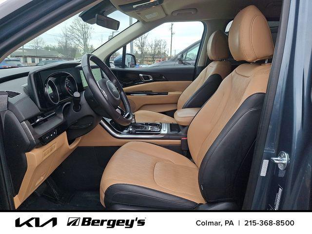 used 2024 Kia Carnival car, priced at $30,490