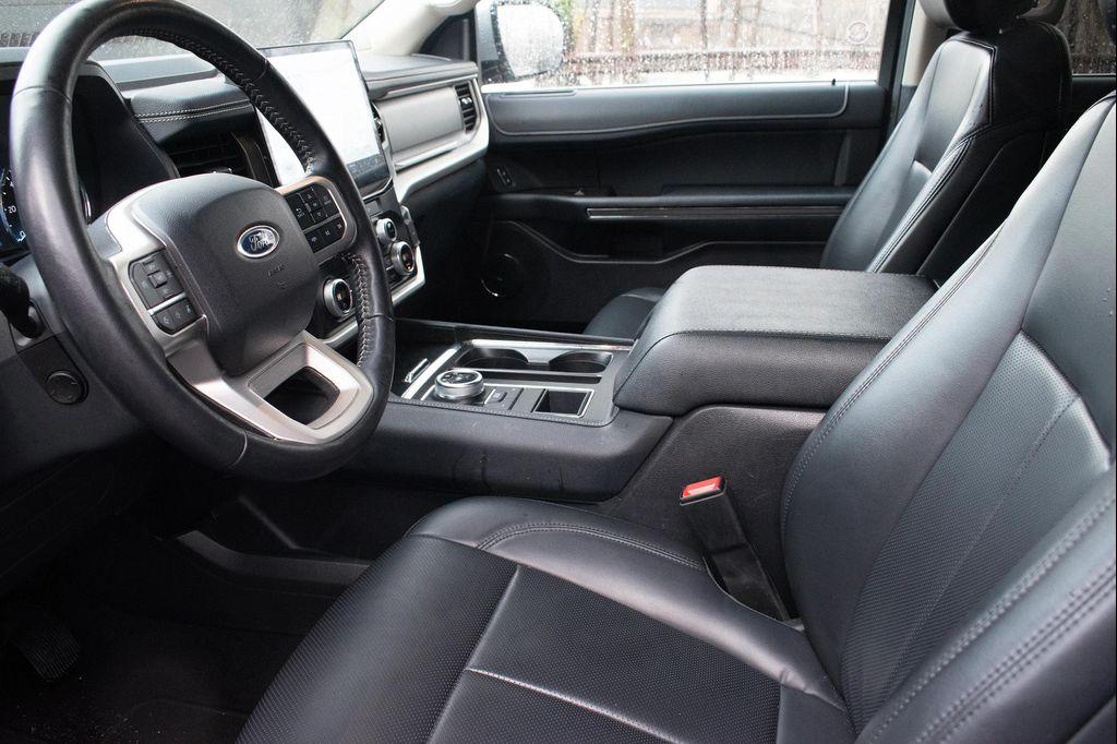 used 2024 Ford Expedition car, priced at $32,795