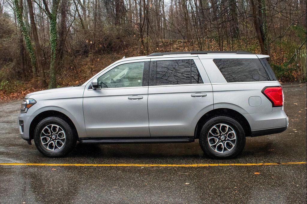 used 2024 Ford Expedition car, priced at $32,795