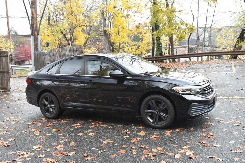 used 2022 Volkswagen Jetta car, priced at $14,995