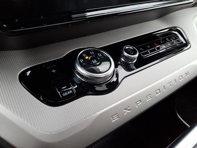 new 2026 Ford Expedition car, priced at $72,083