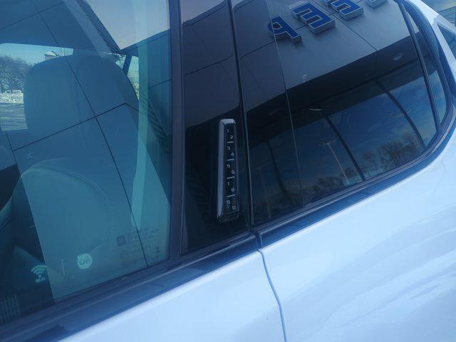 used 2023 GMC Acadia car, priced at $31,122