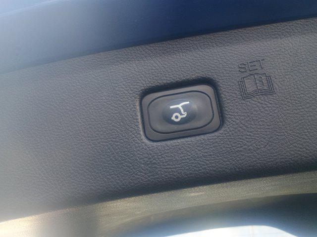 used 2024 Ford Edge car, priced at $23,992