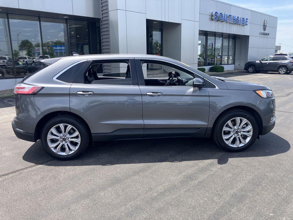 used 2024 Ford Edge car, priced at $29,185