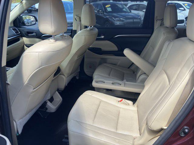 used 2015 Toyota Highlander car, priced at $17,527