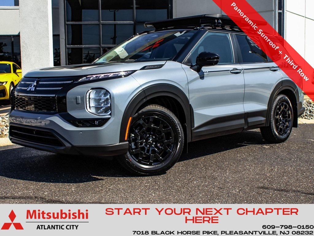 new 2025 Mitsubishi Outlander car, priced at $44,060