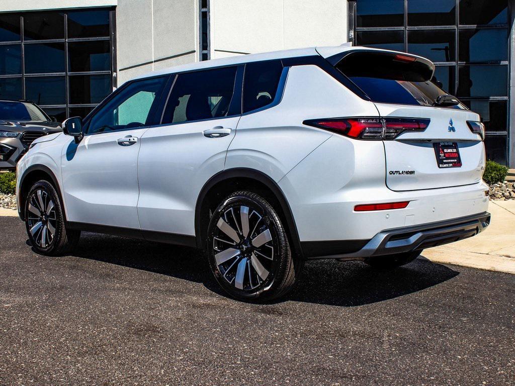 new 2025 Mitsubishi Outlander car, priced at $38,900