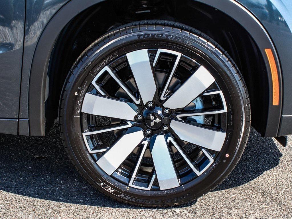 new 2025 Mitsubishi Outlander car, priced at $43,155