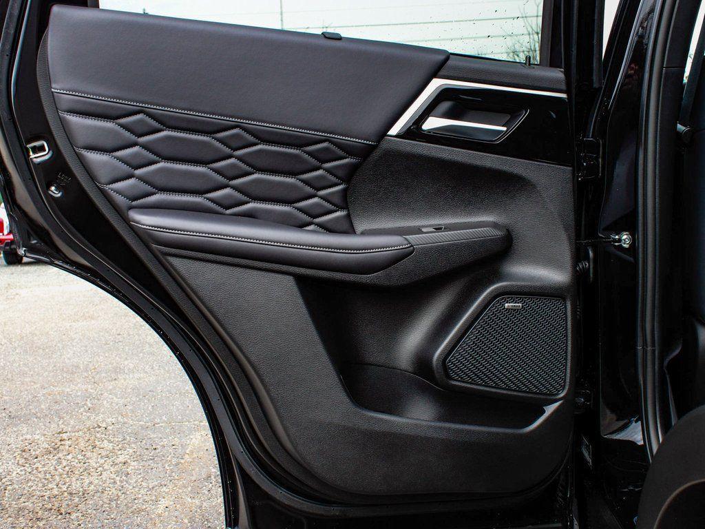 new 2026 Mitsubishi Outlander car, priced at $43,680