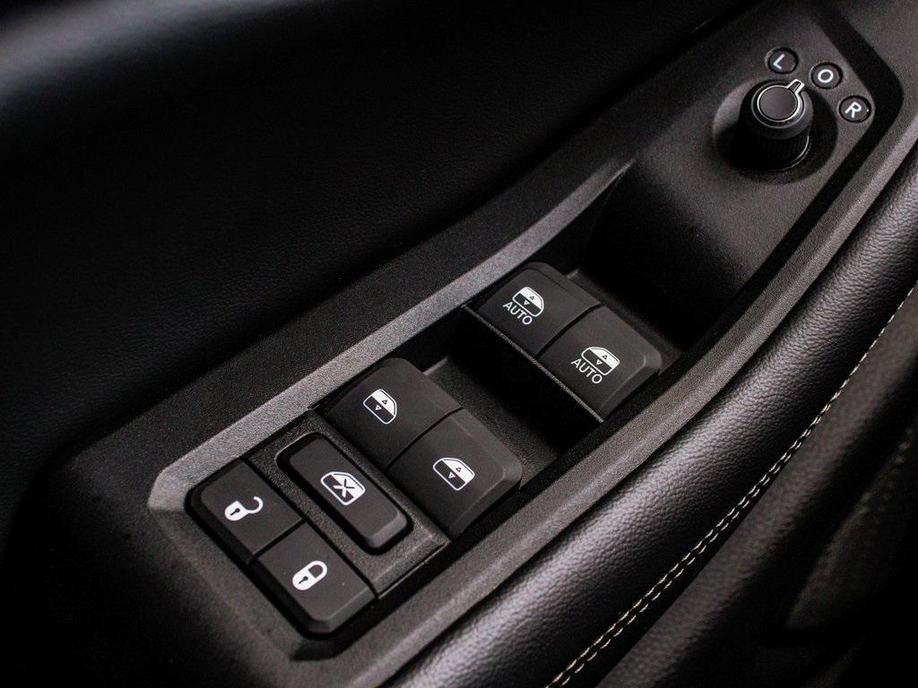 used 2024 Jeep Grand Cherokee car, priced at $32,990