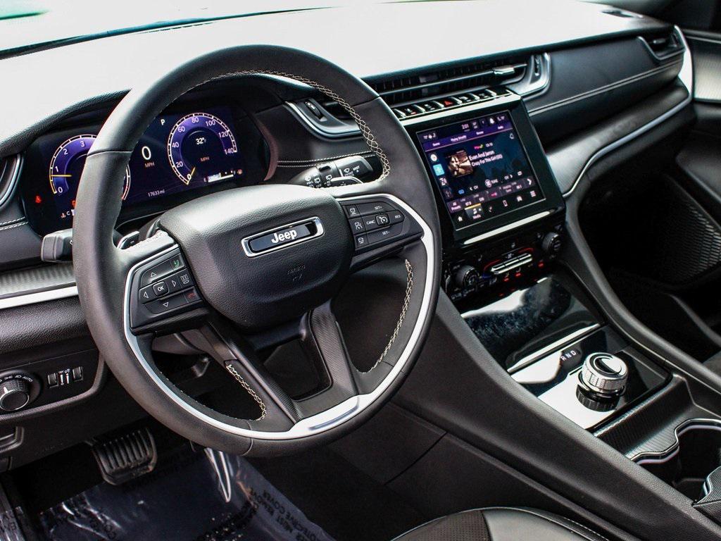 used 2024 Jeep Grand Cherokee car, priced at $32,990