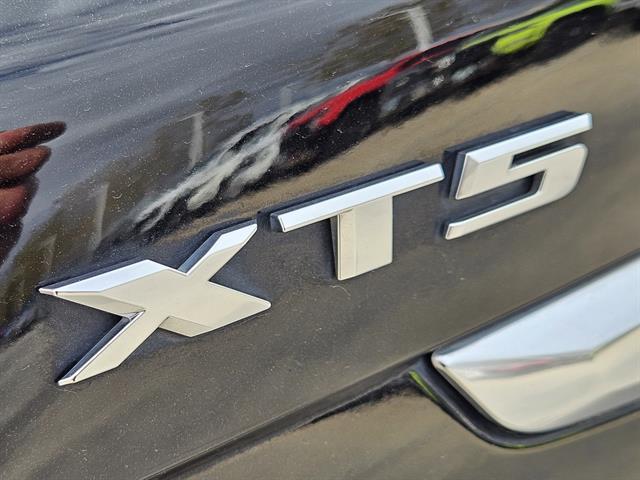 used 2018 Cadillac XT5 car, priced at $14,411