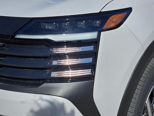 used 2026 Nissan Kicks car, priced at $21,998