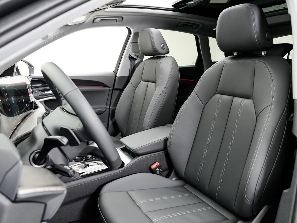 new 2025 Audi Q5 car, priced at $53,555