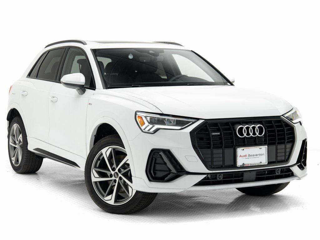 new 2025 Audi Q3 car, priced at $43,560