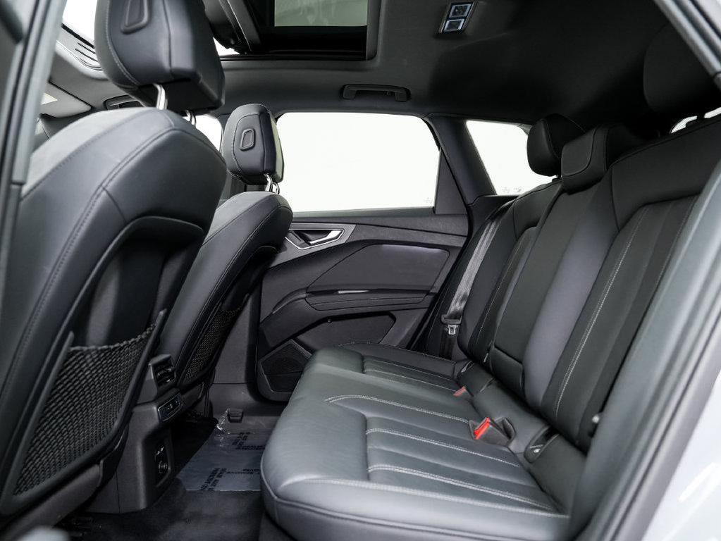 Audi Q4 e-tron view 23