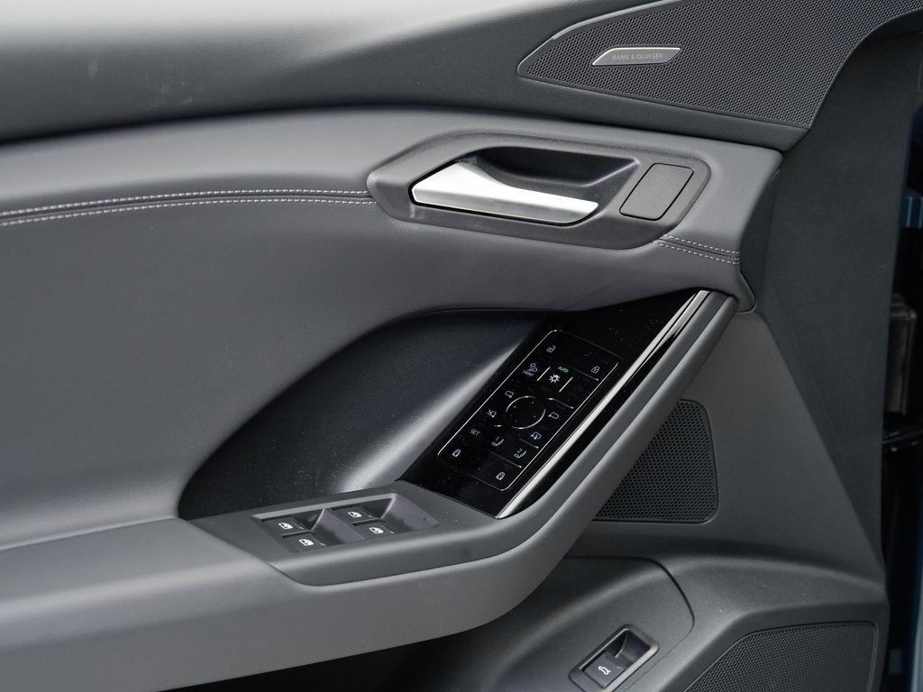 new 2027 Audi Q6 e-tron car