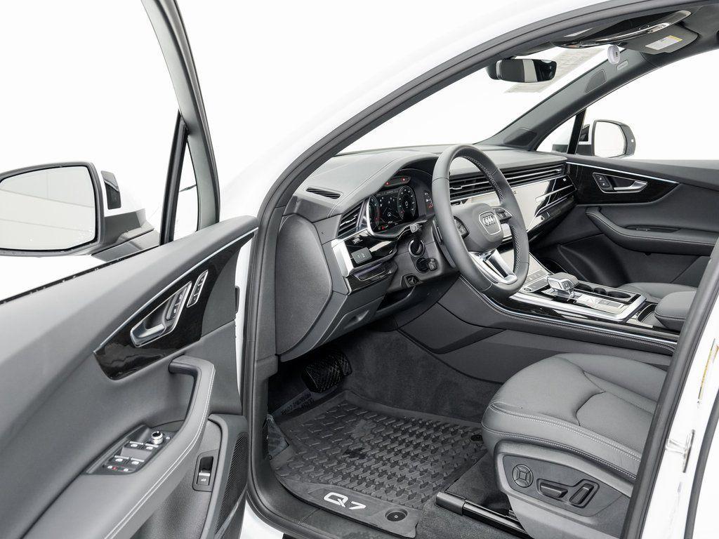 used 2025 Audi Q7 car, priced at $58,247